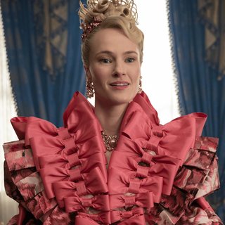 Cressida Cowper as seen in the show, played by Jessica Madsen