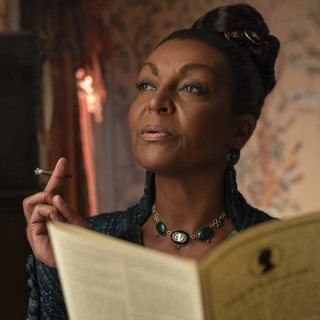 Lady Danbury as seen in the show, played by Adjoa Andoh