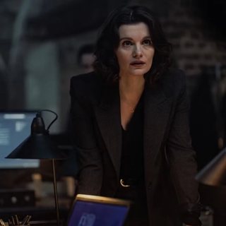 Alice Barnes as seen in the show, played by Emily Barber
