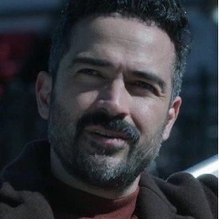 Javi Elizondro as seen in the show, played by Alfonso Herrera