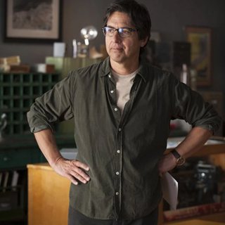 Hank Rizzoli as seen in the show, played by Ray Romano