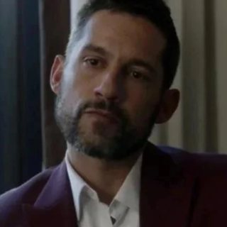 Felipe Lobos as seen in the show, played by Enrique Murciano