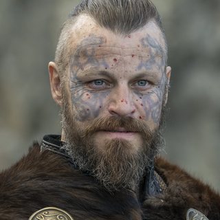 Harald Finehair as seen in the show, played by Peter Franzén